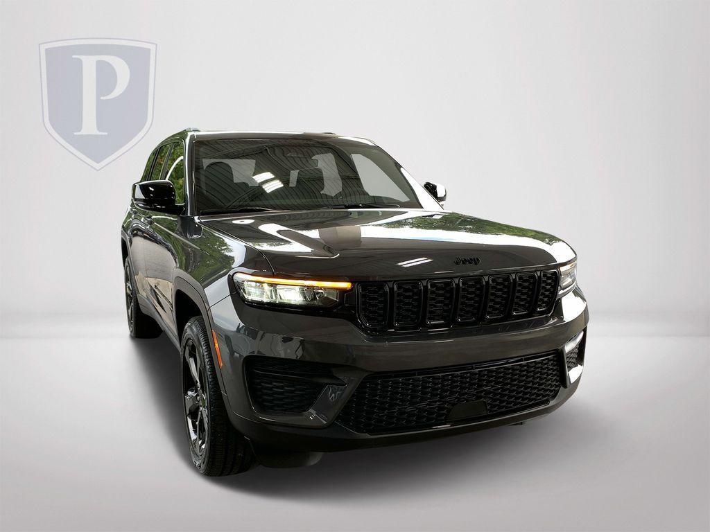 new 2025 Jeep Grand Cherokee car, priced at $41,675