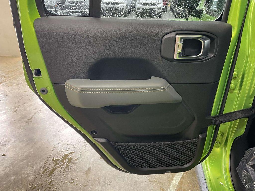 new 2025 Jeep Gladiator car, priced at $54,190