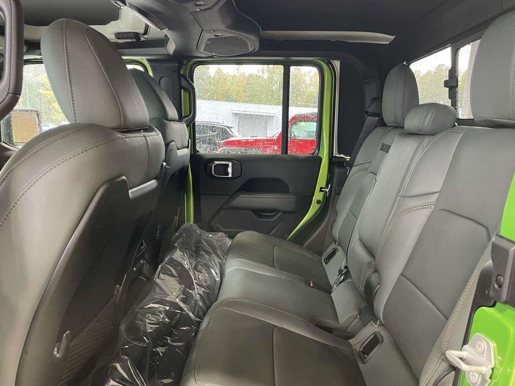 new 2025 Jeep Gladiator car, priced at $54,190