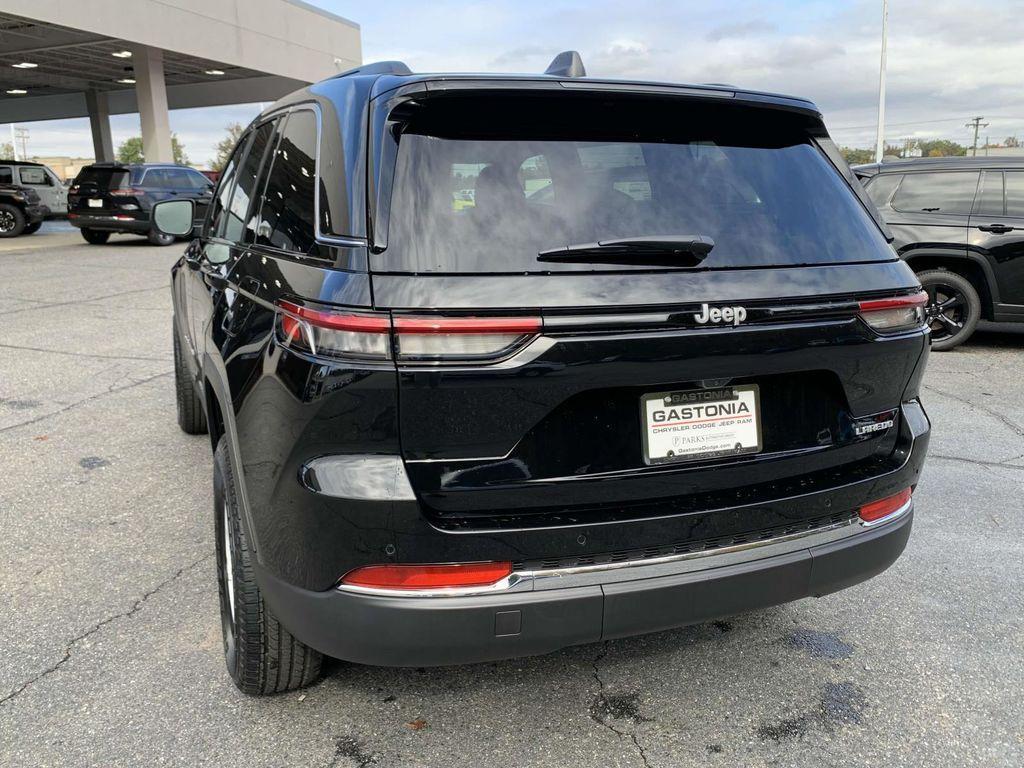 new 2025 Jeep Grand Cherokee car, priced at $32,925