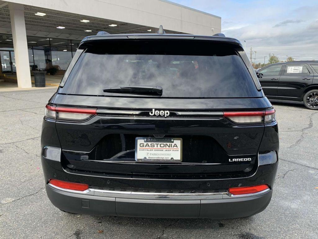 new 2025 Jeep Grand Cherokee car, priced at $32,925