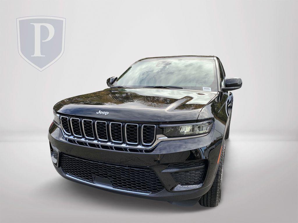 new 2025 Jeep Grand Cherokee car, priced at $32,925