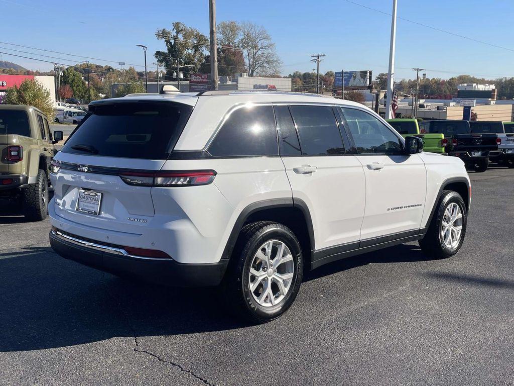used 2023 Jeep Grand Cherokee car, priced at $29,244