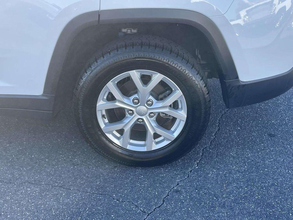 used 2023 Jeep Grand Cherokee car, priced at $29,244