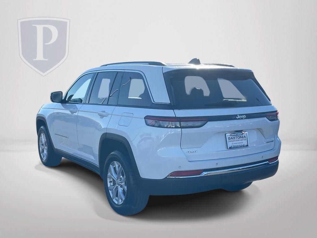 used 2023 Jeep Grand Cherokee car, priced at $29,244