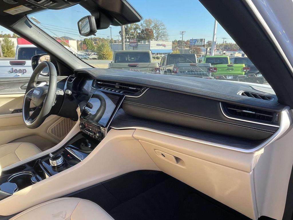 used 2023 Jeep Grand Cherokee car, priced at $29,244