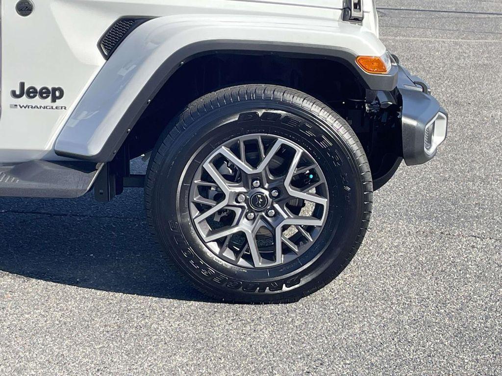 new 2025 Jeep Wrangler car, priced at $49,315