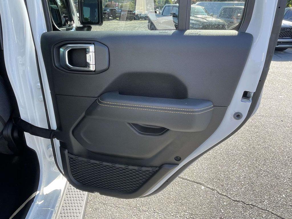 new 2025 Jeep Wrangler car, priced at $49,315