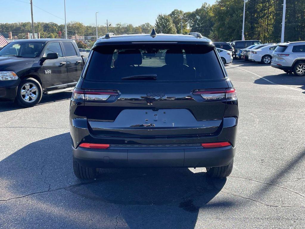 new 2025 Jeep Grand Cherokee L car, priced at $39,230