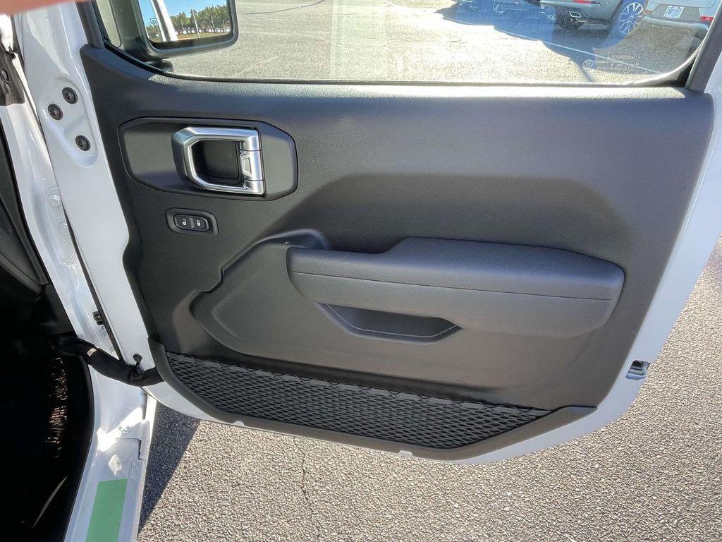 new 2026 Jeep Wrangler car, priced at $48,030