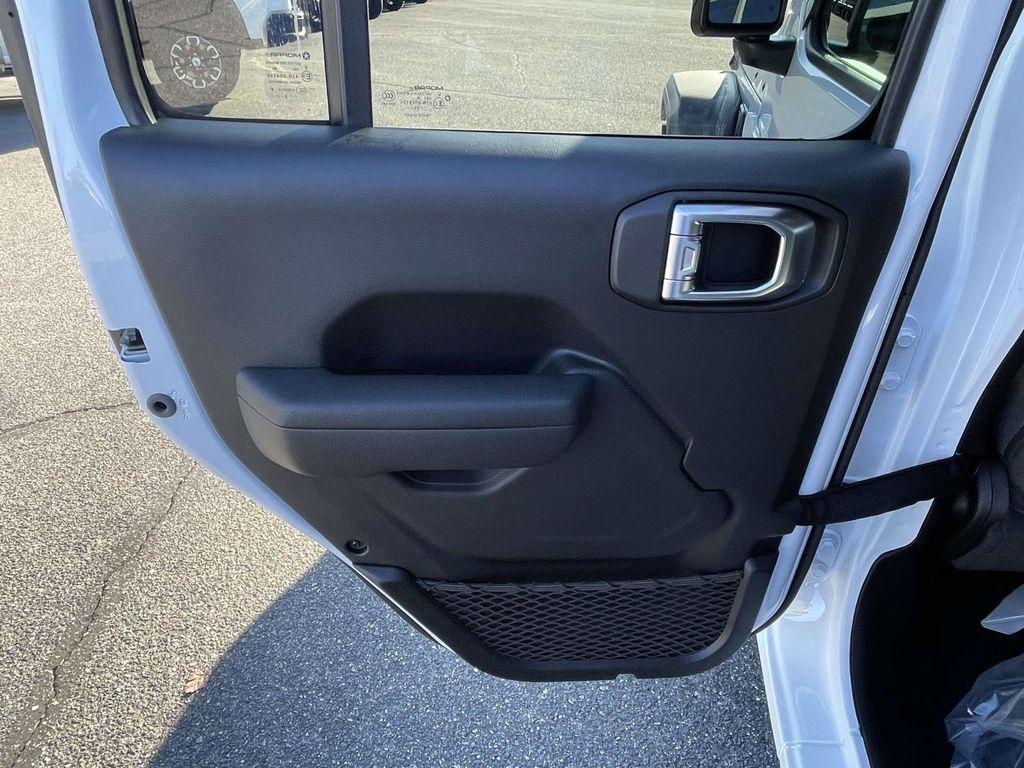 new 2026 Jeep Wrangler car, priced at $48,030