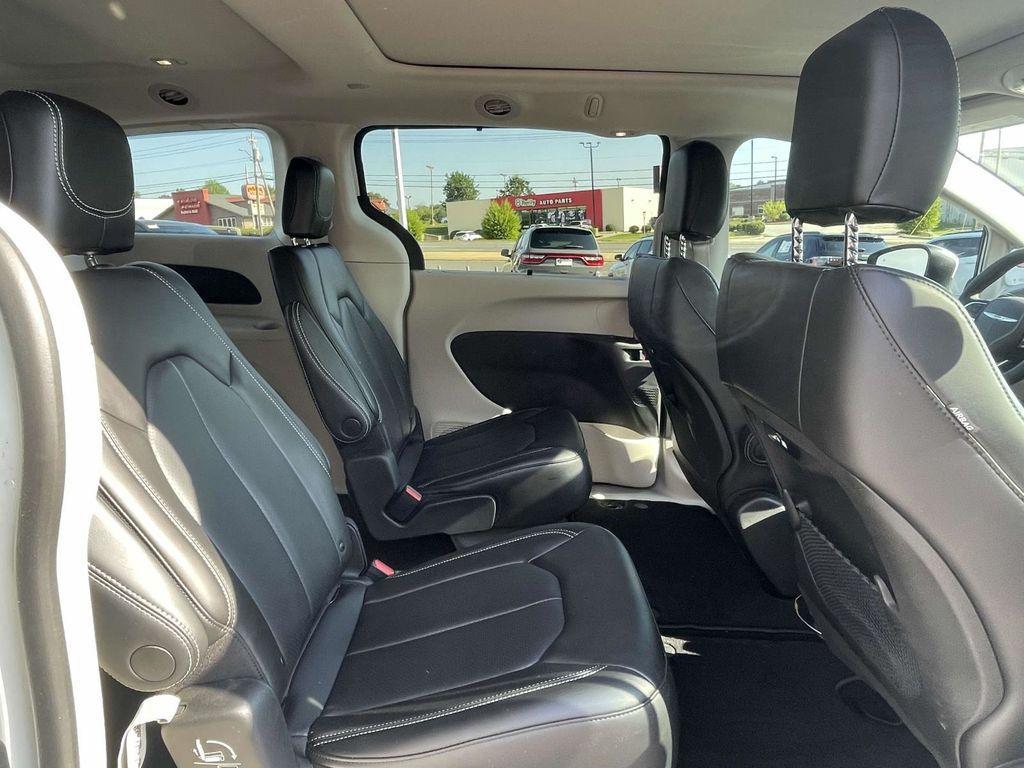 used 2023 Chrysler Pacifica car, priced at $33,000