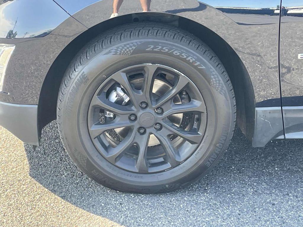 used 2021 Chevrolet Equinox car, priced at $17,000