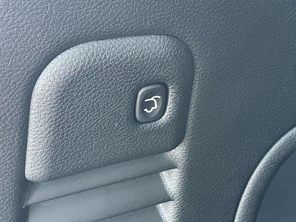 used 2021 Jeep Grand Cherokee car, priced at $26,498
