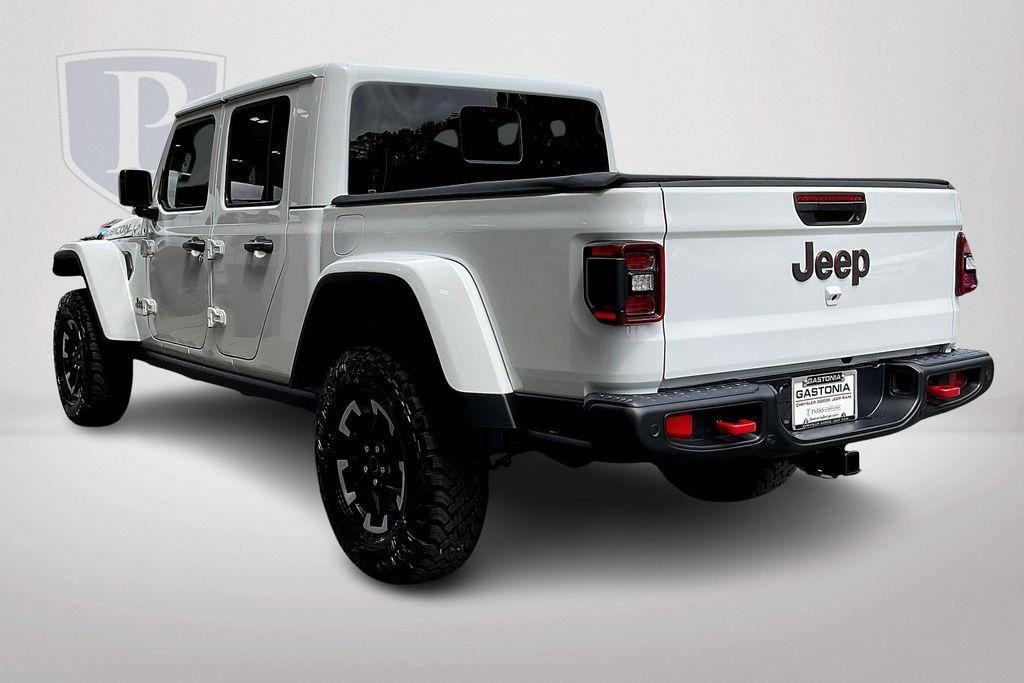 new 2024 Jeep Gladiator car, priced at $62,400