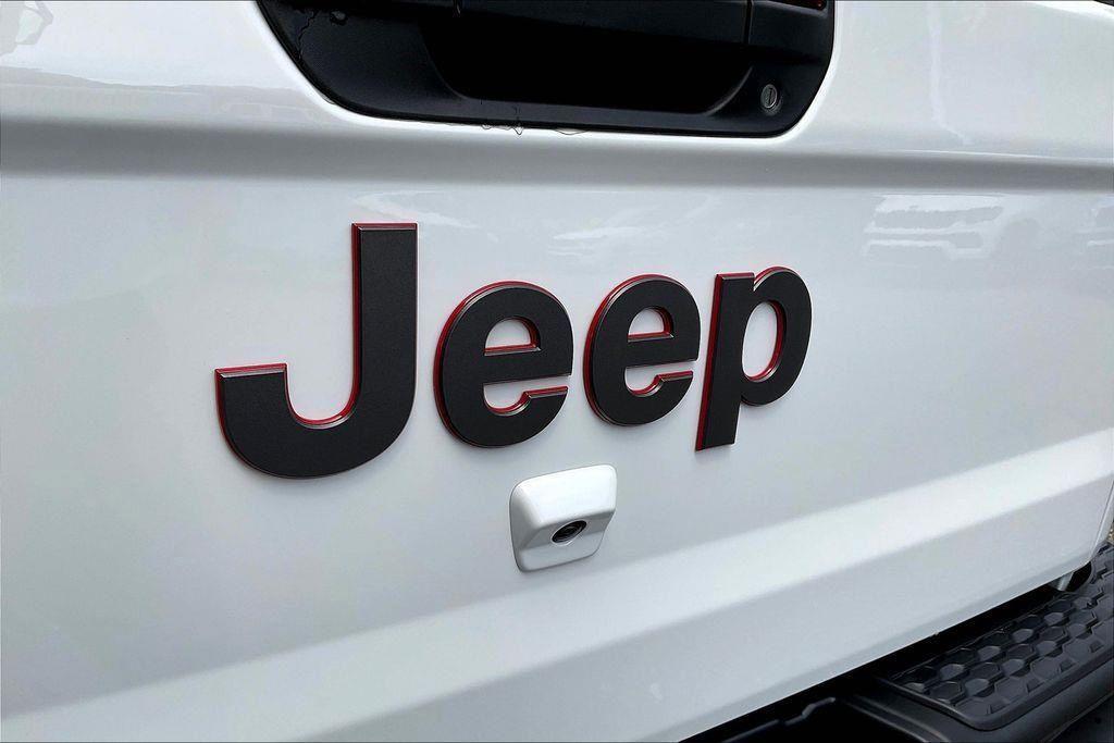 new 2024 Jeep Gladiator car, priced at $62,400