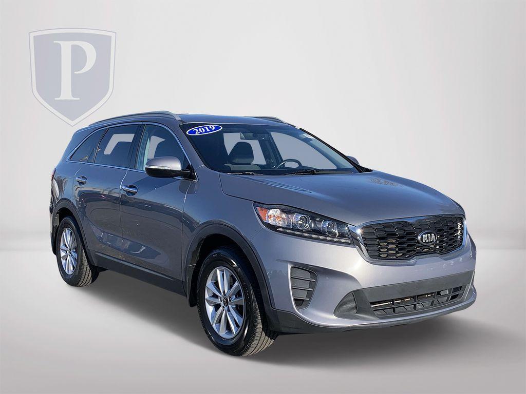 used 2019 Kia Sorento car, priced at $16,674