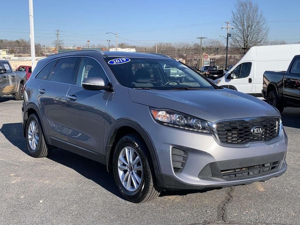 used 2019 Kia Sorento car, priced at $16,876