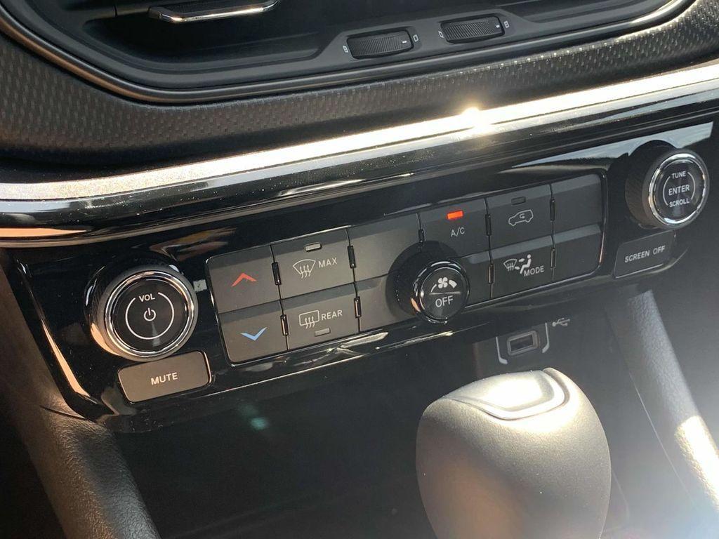 new 2025 Jeep Compass car, priced at $26,495