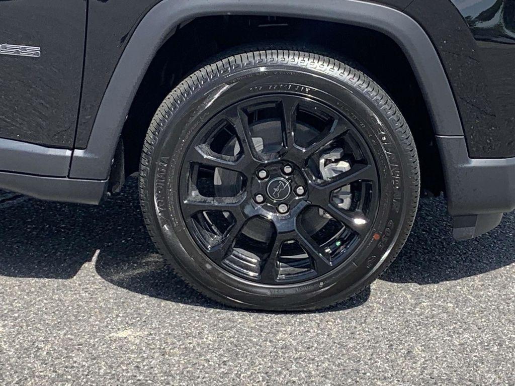 new 2025 Jeep Compass car, priced at $27,558