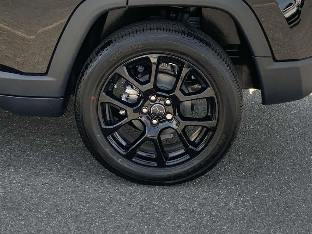 new 2025 Jeep Compass car, priced at $27,558