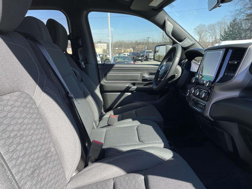 new 2025 Ram 1500 car