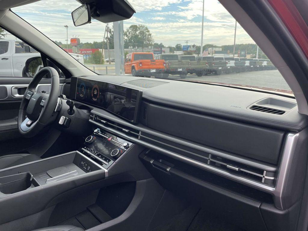 used 2025 Hyundai Santa Fe car, priced at $34,500