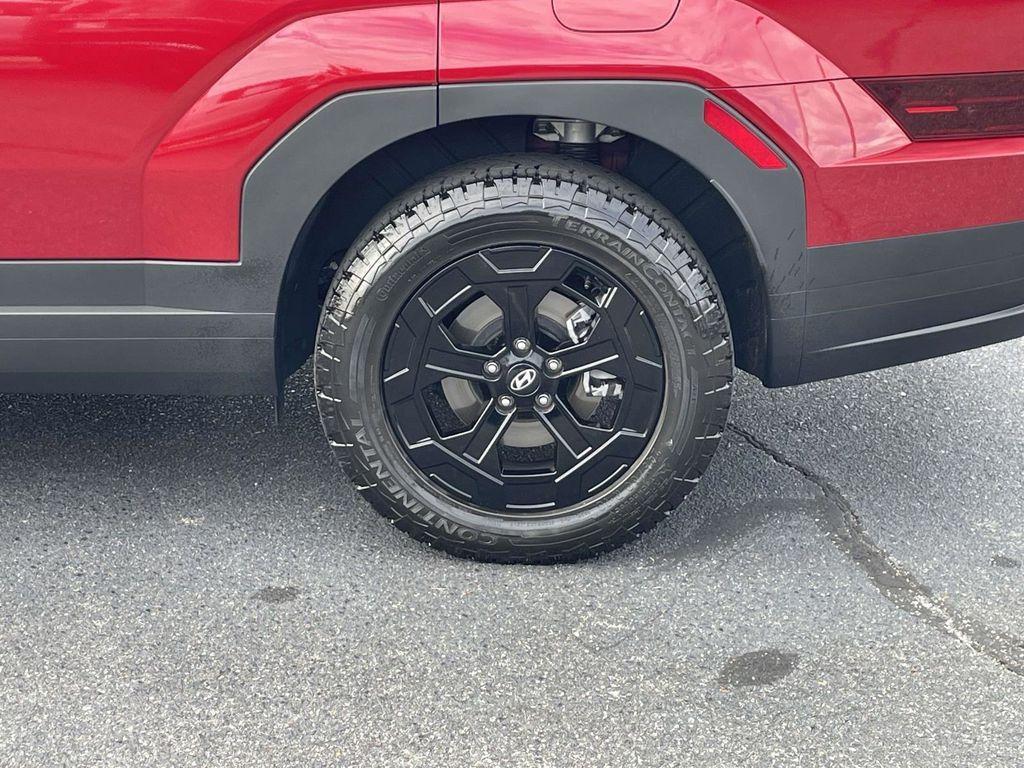 used 2025 Hyundai Santa Fe car, priced at $34,500