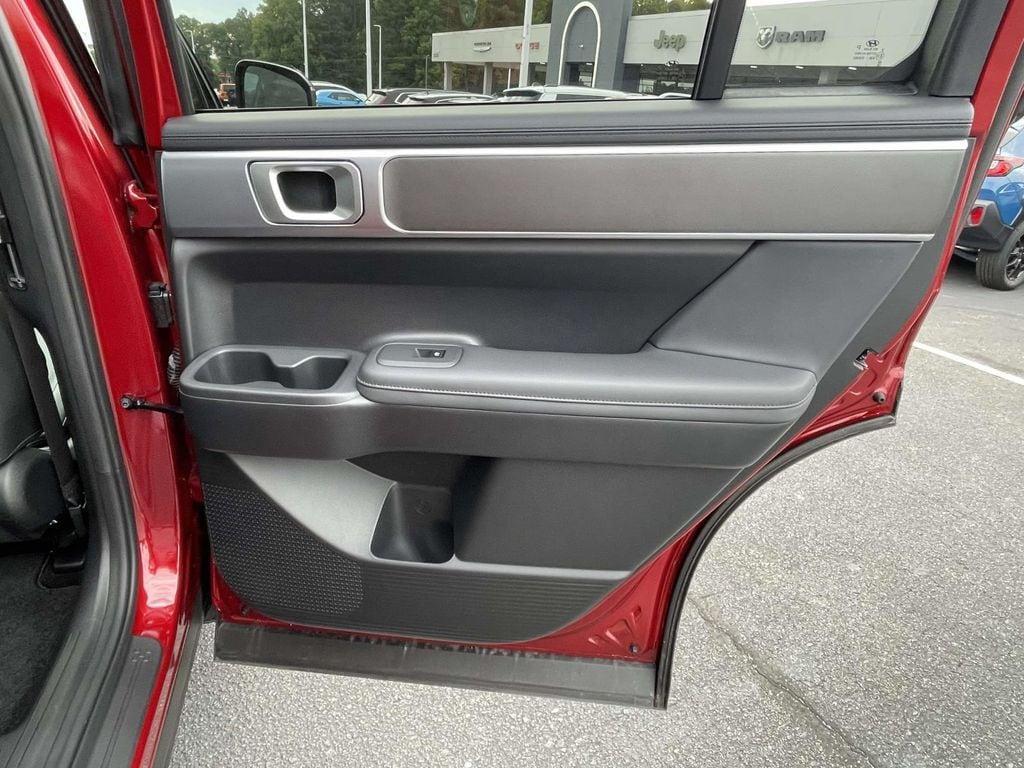 used 2025 Hyundai Santa Fe car, priced at $34,500