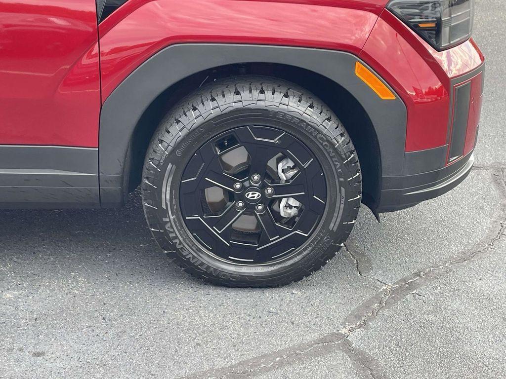 used 2025 Hyundai Santa Fe car, priced at $34,500