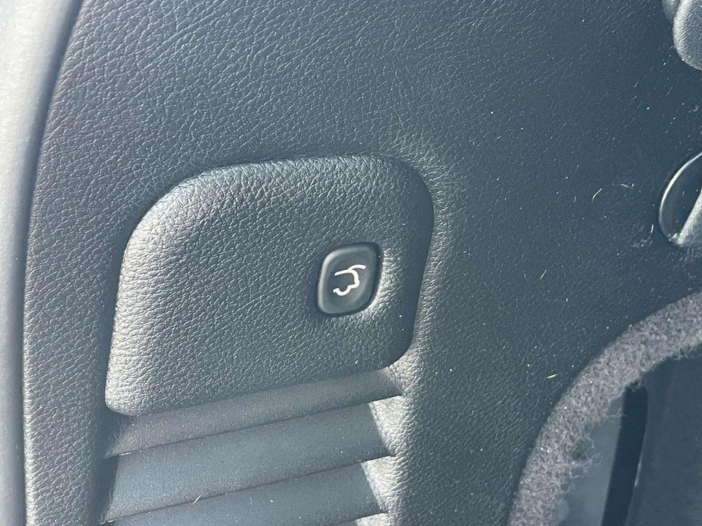 used 2016 Jeep Grand Cherokee car, priced at $14,469