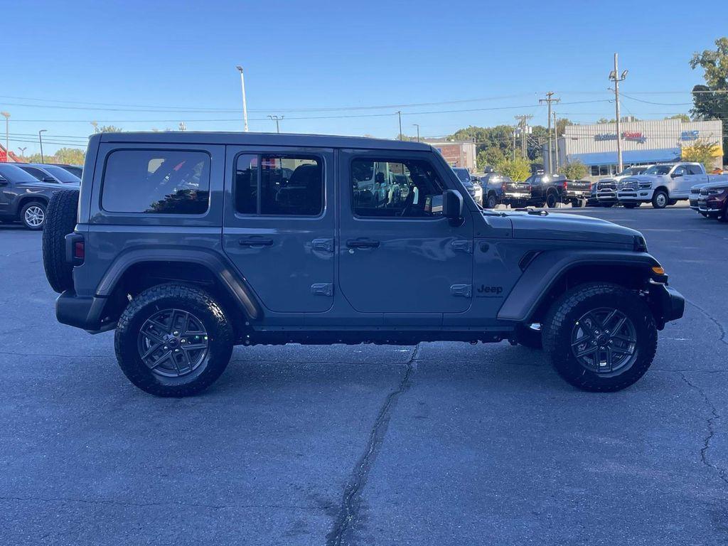 new 2026 Jeep Wrangler car, priced at $48,625