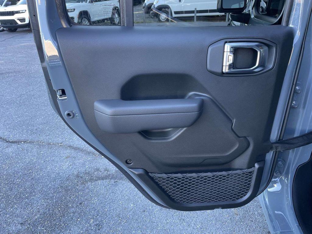 new 2026 Jeep Wrangler car, priced at $48,625