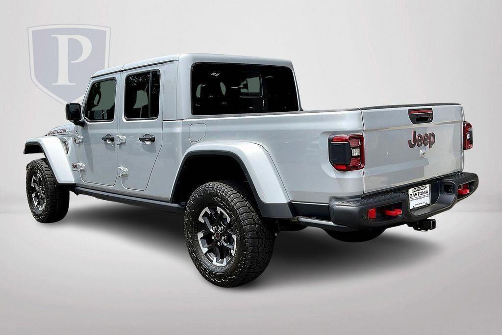 new 2024 Jeep Gladiator car, priced at $60,470