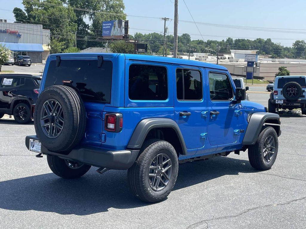 new 2025 Jeep Wrangler car, priced at $45,186