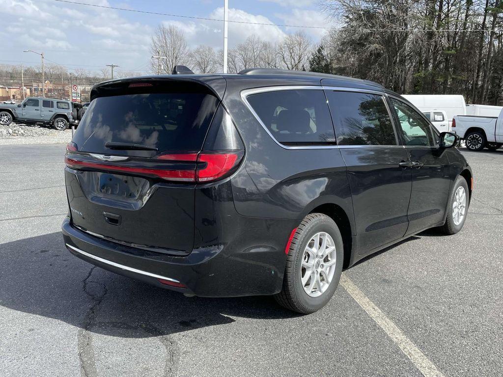 used 2022 Chrysler Pacifica car, priced at $21,999