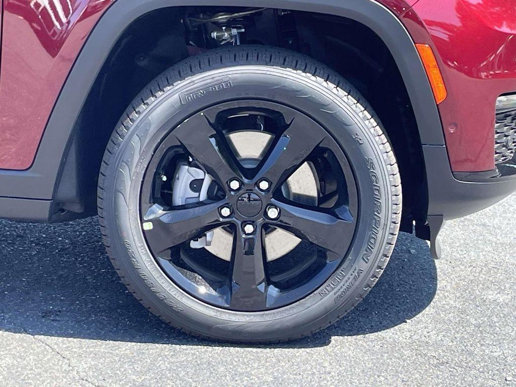 new 2025 Jeep Grand Cherokee L car, priced at $46,760