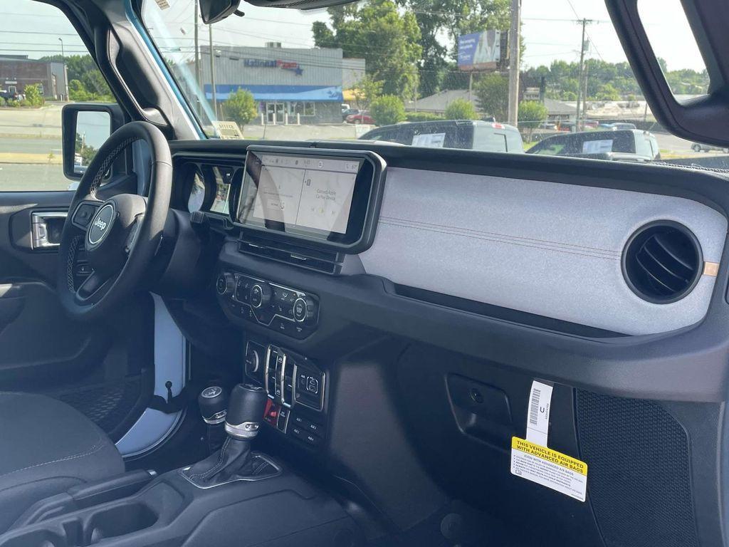 new 2025 Jeep Wrangler car, priced at $81,495
