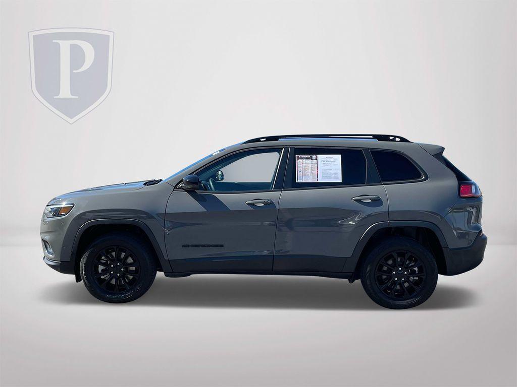 used 2023 Jeep Cherokee car, priced at $22,589