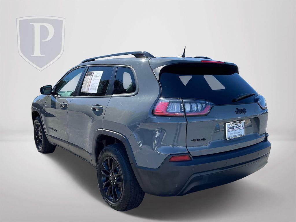 used 2023 Jeep Cherokee car, priced at $22,589