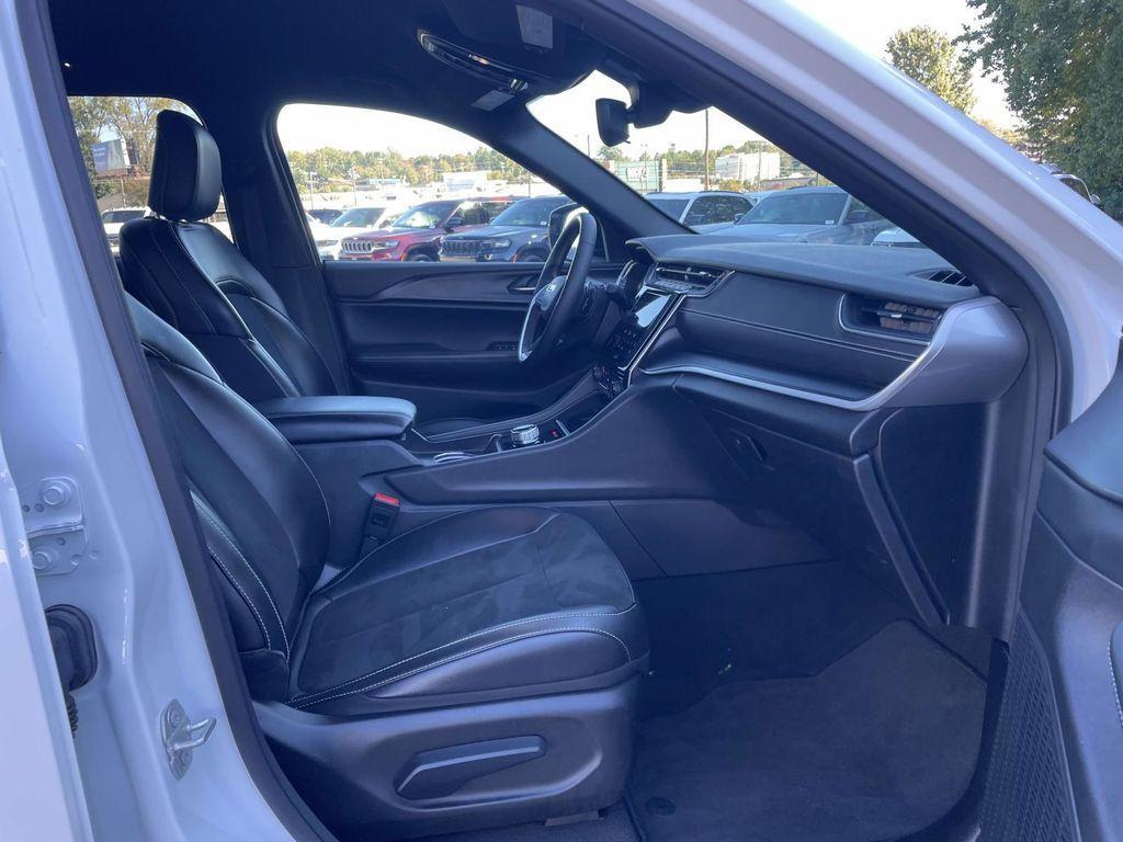 used 2024 Jeep Grand Cherokee car, priced at $30,500