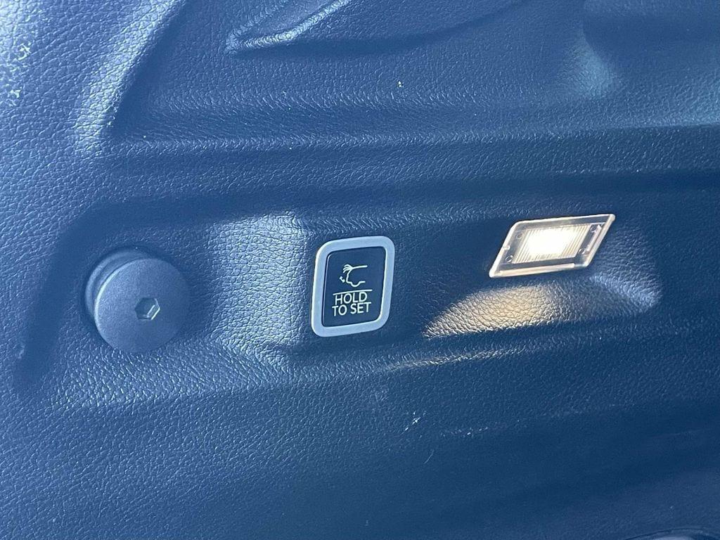 used 2021 Jeep Grand Cherokee L car, priced at $27,079