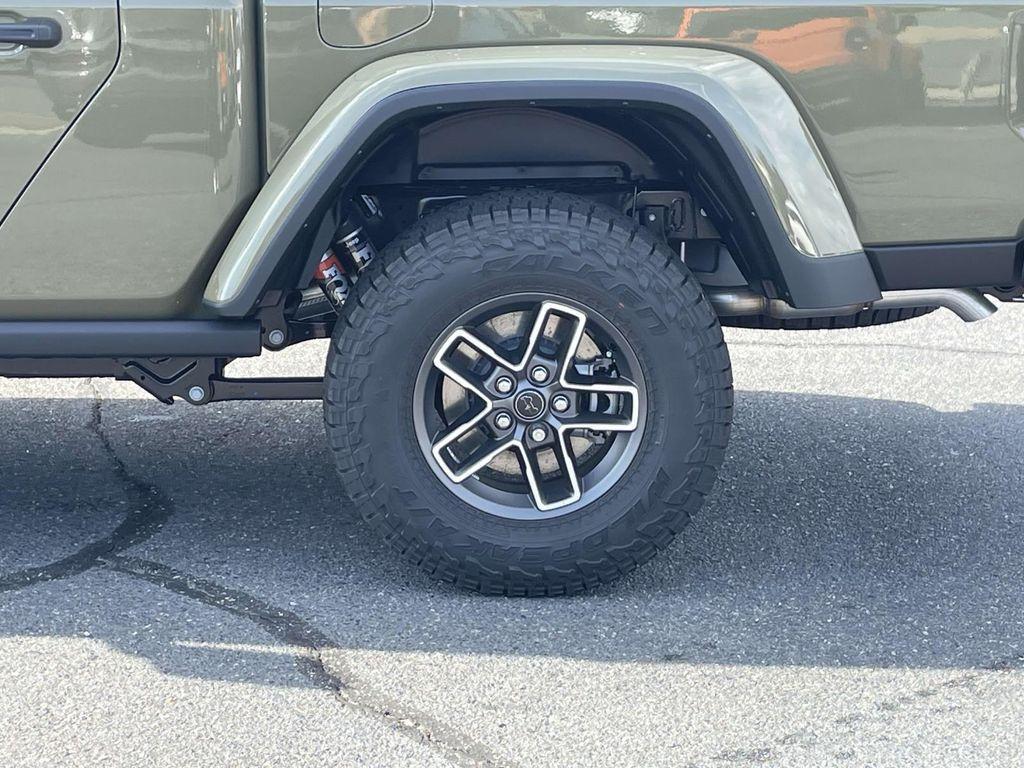 new 2025 Jeep Gladiator car, priced at $49,495