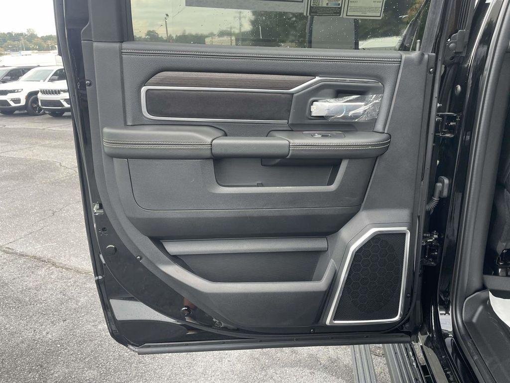 new 2025 Ram 2500 car, priced at $81,160