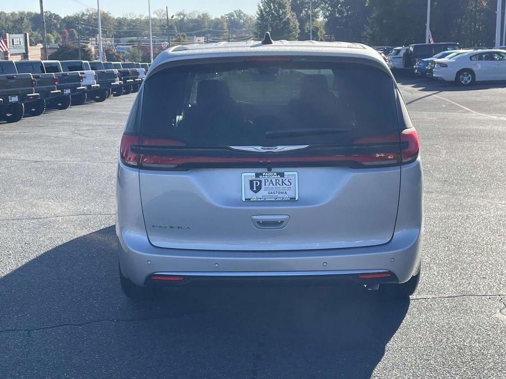 new 2026 Chrysler Pacifica car, priced at $43,640
