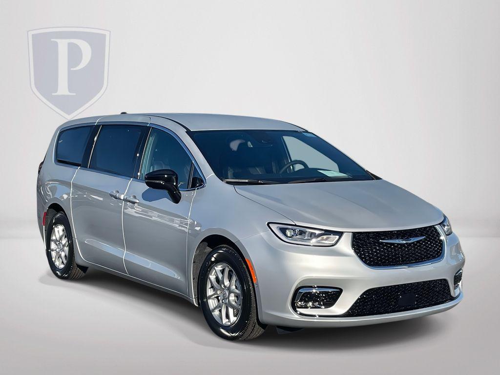 new 2026 Chrysler Pacifica car, priced at $43,640