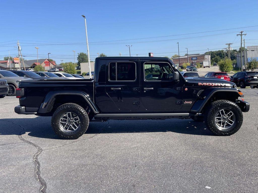 new 2025 Jeep Gladiator car, priced at $54,190