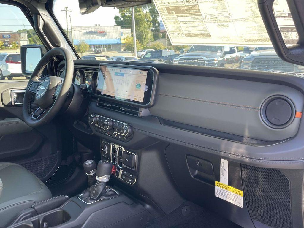 new 2025 Jeep Gladiator car, priced at $54,190