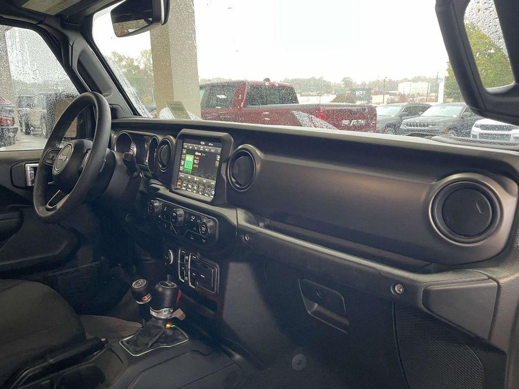 used 2023 Jeep Gladiator car, priced at $33,750