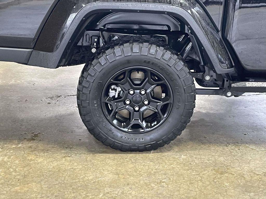 used 2023 Jeep Gladiator car, priced at $33,750